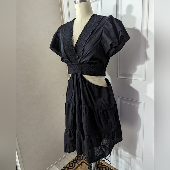 NWT HALE BOB Mel Solid Keyhole Dress - Picture 4 of 13